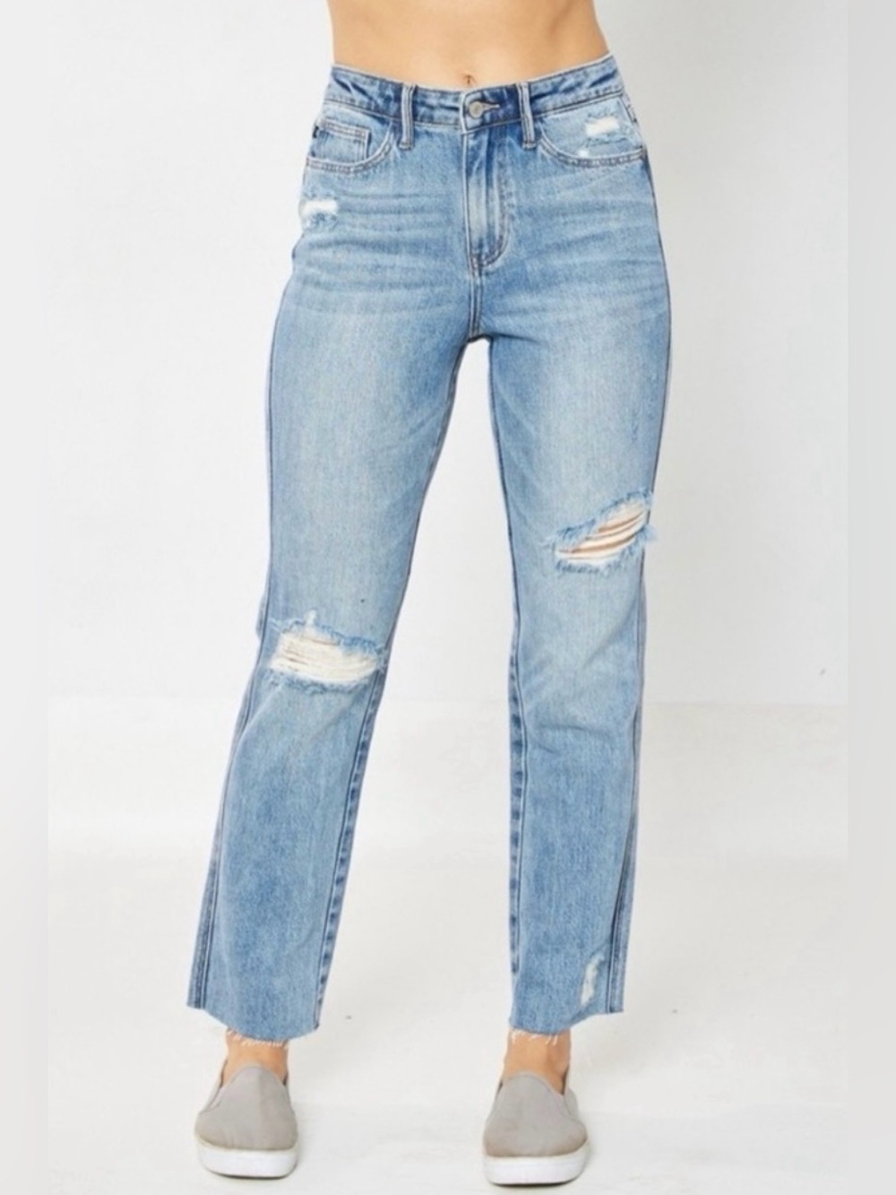 Judy Blue Medium Wash Straight-Leg Distressed Jeans